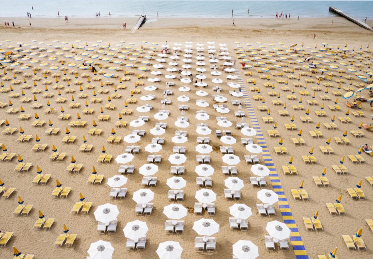 Hotel Atlantico Lido di Jesolo Esterno foto