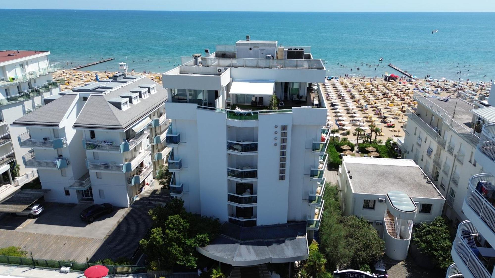 Hotel Atlantico Lido di Jesolo Esterno foto